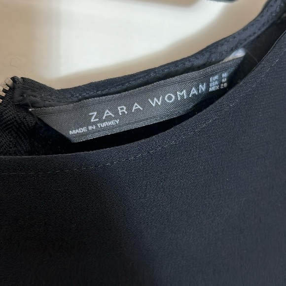 Black blouse - Picture 2 of 4